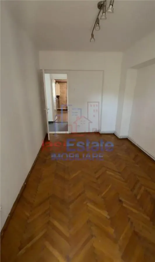 Apartament 3 camere decomandat, 77 mp, Nicolina – Boxă și 2 locuri de parcare - foto 5