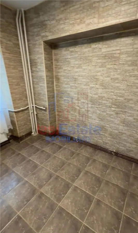 Apartament 3 camere decomandat, 77 mp, Nicolina – Boxă și 2 locuri de parcare - foto 6