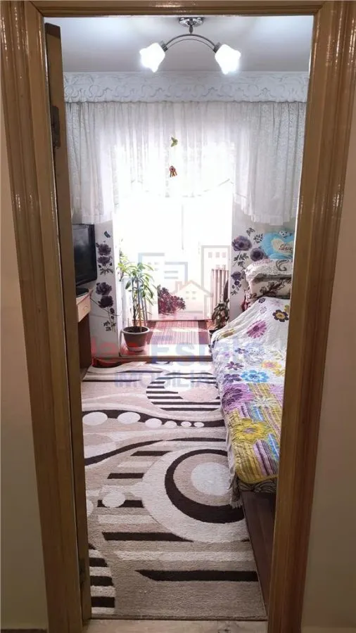 Zona Nicolina Apartament 3 camere - foto 3