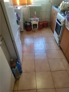 Apartament 3 camere zona Podu Ros - foto 5