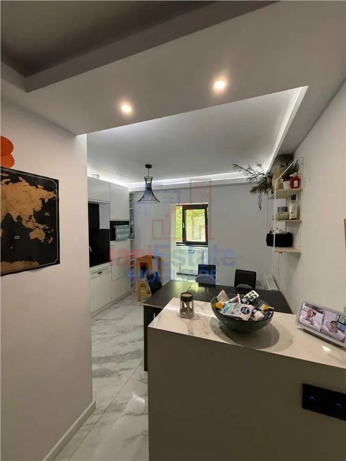 Apartament 3 camere cartier Nicolina - foto 1