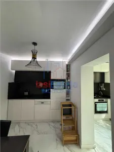 Apartament 3 camere cartier Nicolina - foto 6