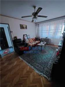 Apartament 2 camere cartier Nicolina - foto 4