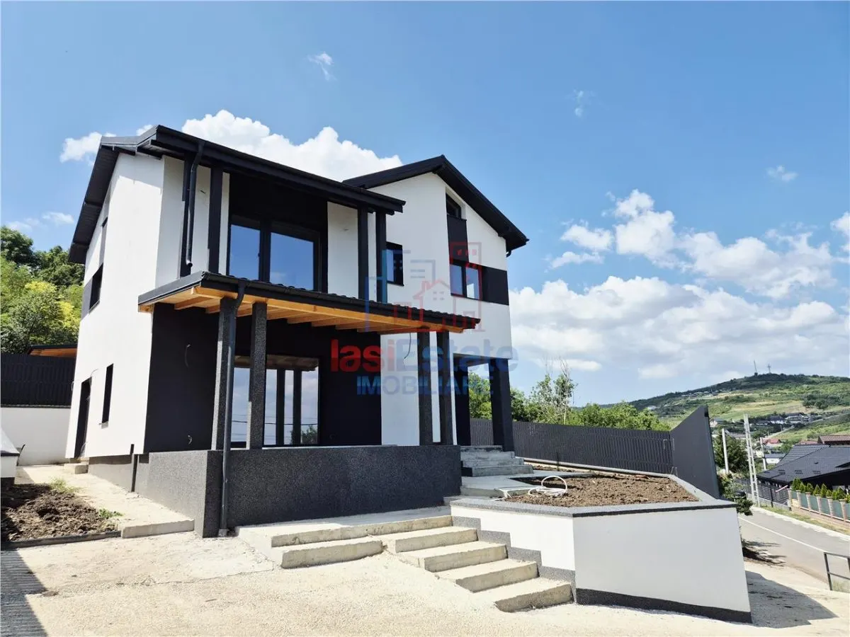 Casa de vanzare cu priveliste frumoasa - foto 3