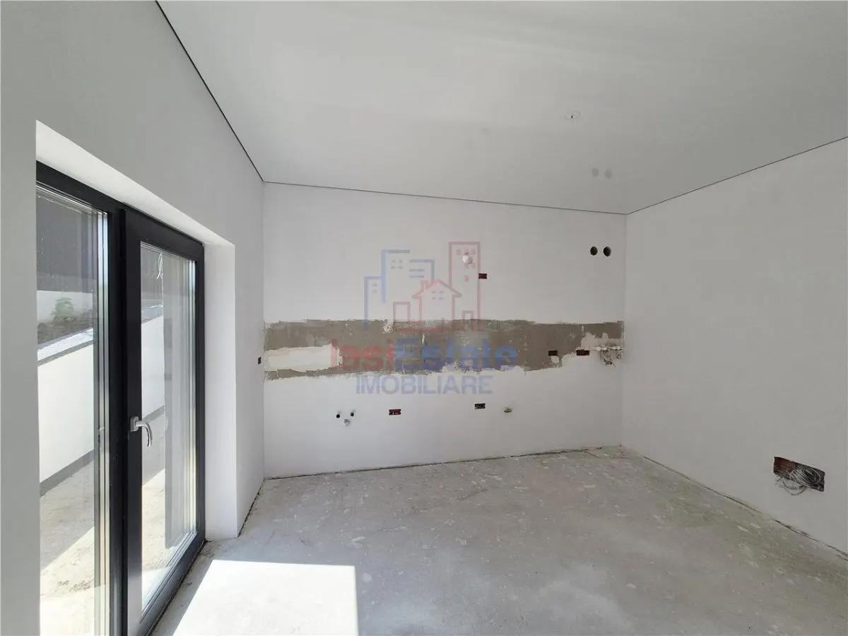 Casa de vanzare cu priveliste frumoasa - foto 7