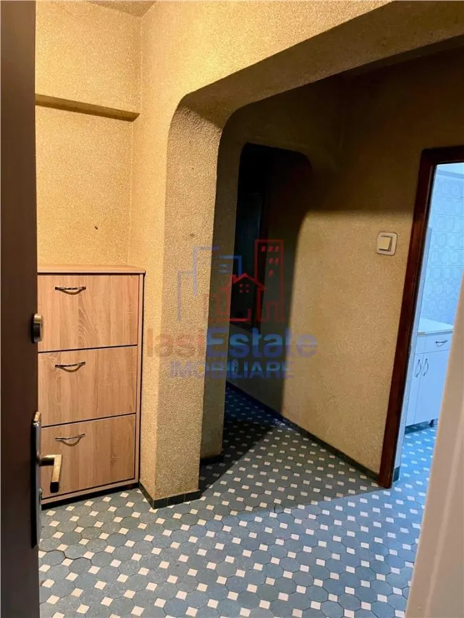 Ocazie rara - Apartament 3 camere zona Targu Cucu - foto 4