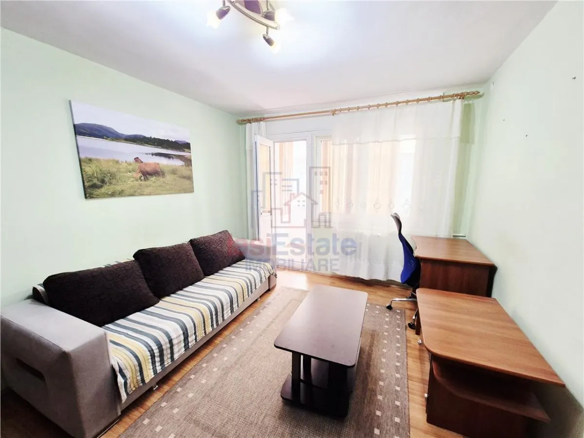 Apartament cu 3 camere in Podu Ros - foto 1