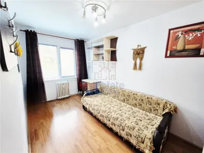 Apartament cu 3 camere in Podu Ros - foto 5