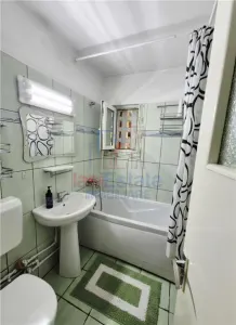 Apartament cu 3 camere in Podu Ros - foto 9
