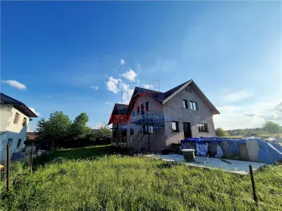 Casa de vanzare cu priveliste frumoasa - Iasi
