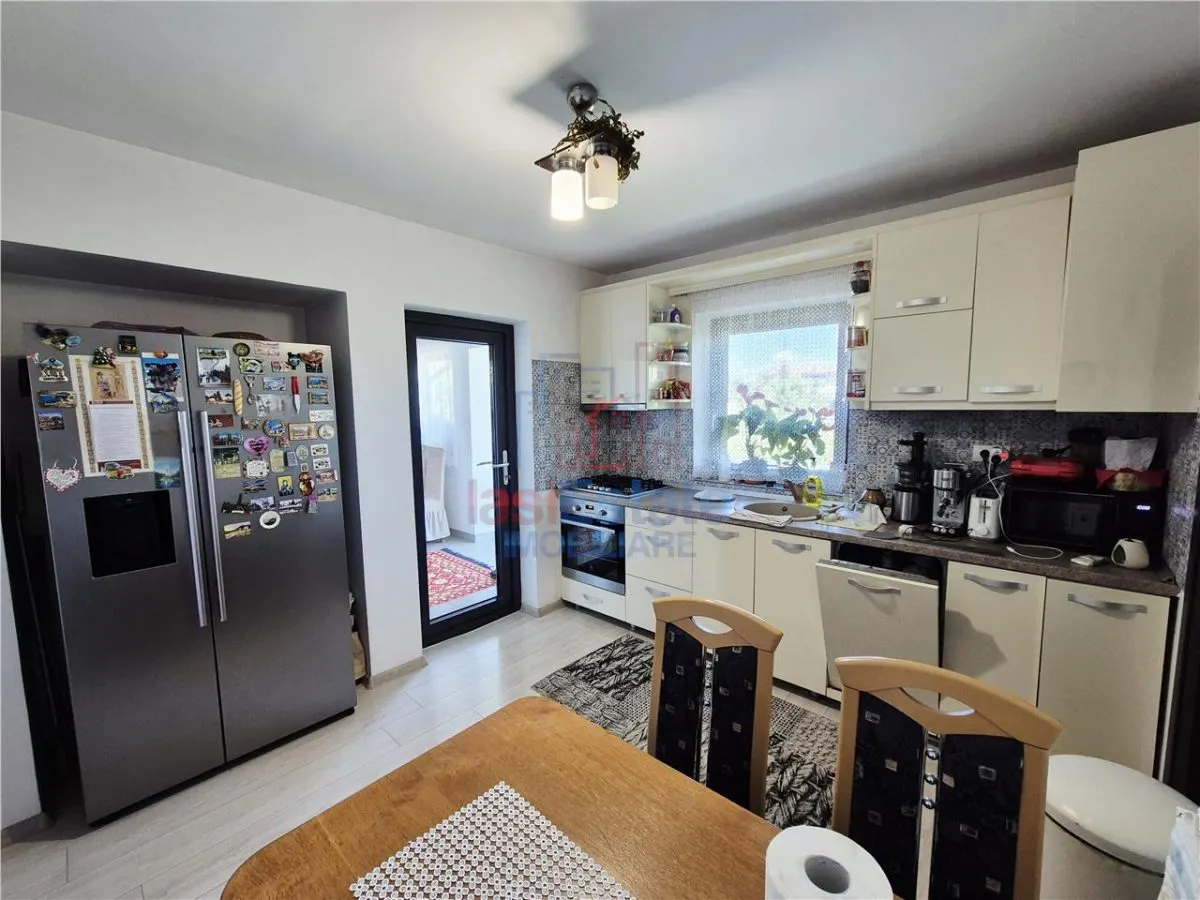 Detached House for Sale in Aroneanu - foto 10