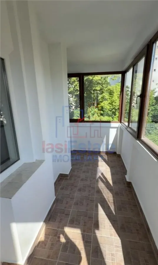 Apartament 3 camere decomandat, 77 mp, CUG – Boxă și 2 locuri de parcare - foto 7