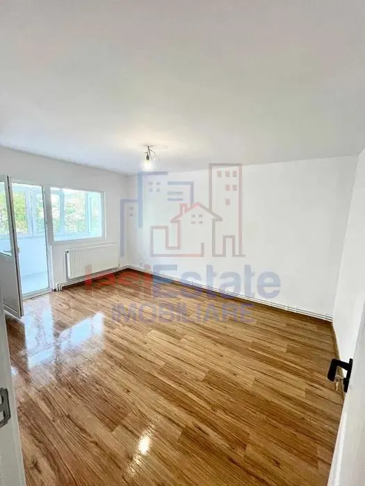 Apartament spațios cu 4 camere în Dacia - foto 1