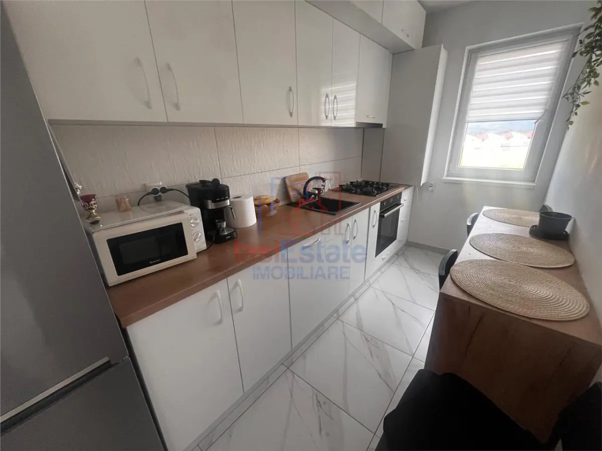 Apartament 2 camere Etaj 1 si parcare Capat Cug - Horpaz - foto 8