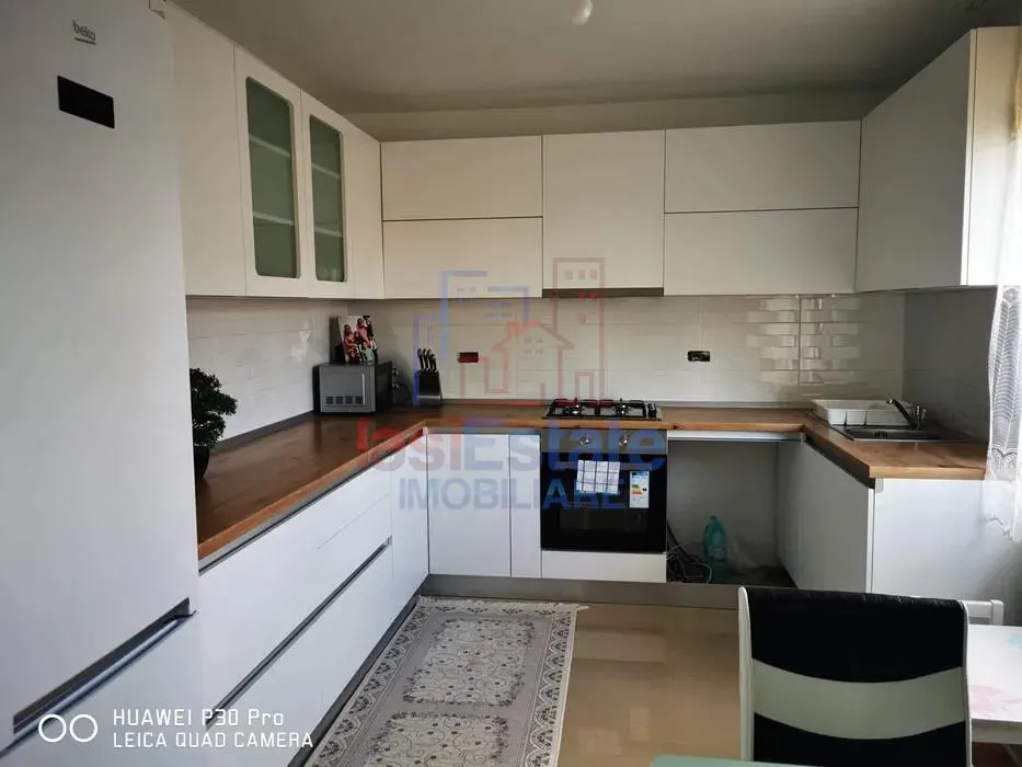 Vila la pret de apartament! Dumbrava Vila P+M Su=120mp Teren 300mp toate utilitatile - foto 3