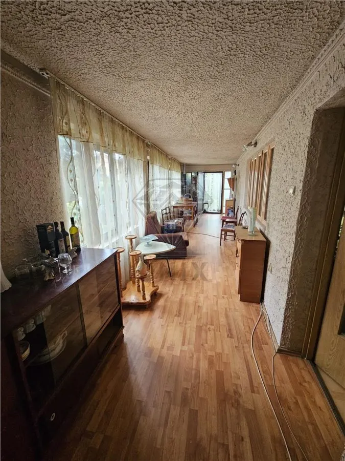 Maison Spacieuse 6 Chambres à Vendre, Maneciu-Ungureni, Prahova – Terrain 551 m² - foto 11