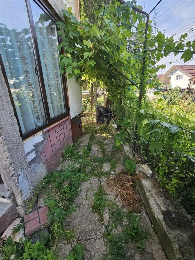 Maison Spacieuse 6 Chambres à Vendre, Maneciu-Ungureni, Prahova – Terrain 551 m² - foto 15