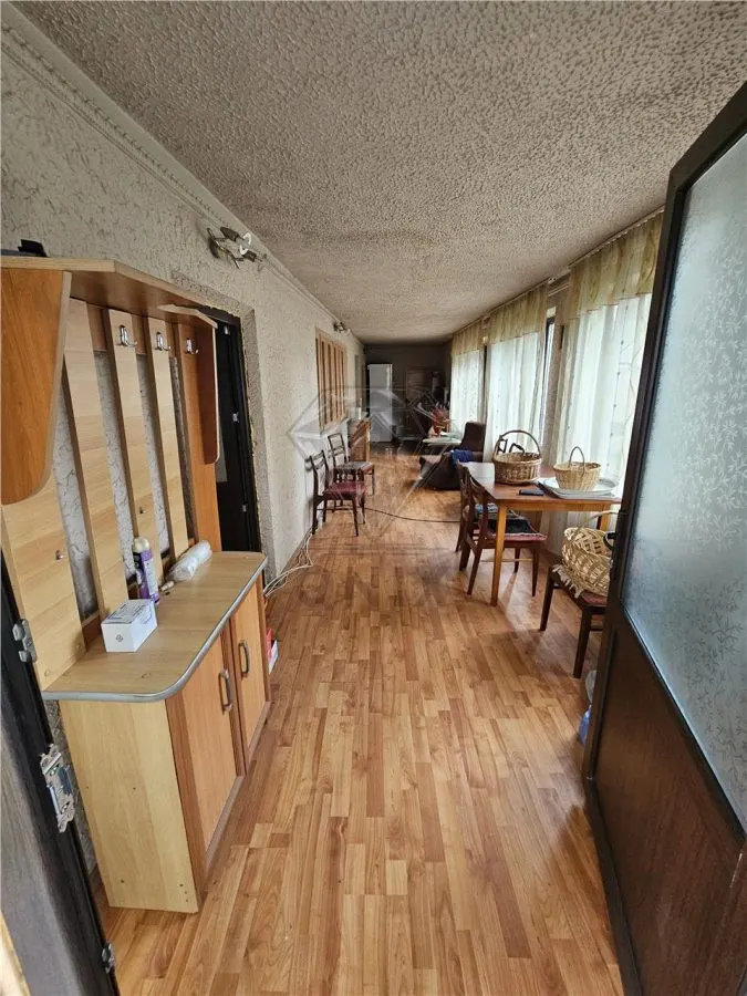Maison Spacieuse 6 Chambres à Vendre, Maneciu-Ungureni, Prahova – Terrain 551 m² - foto 7