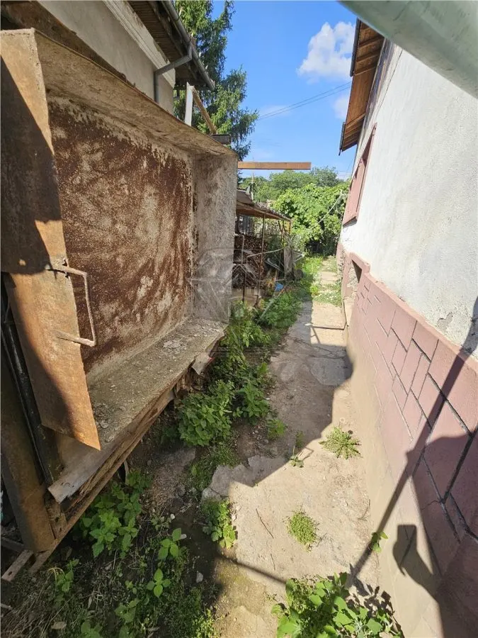 Maison Spacieuse 6 Chambres à Vendre, Maneciu-Ungureni, Prahova – Terrain 551 m² - foto 9