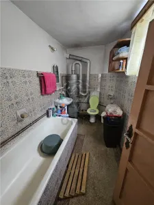 Maison Spacieuse 6 Chambres à Vendre, Maneciu-Ungureni, Prahova – Terrain 551 m² - foto 10