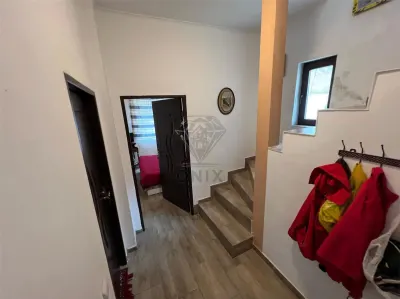 Casa 5 camere Sinaia, P+1, teren 400 mp, 2 fronturi stradale, ideal pensiune - foto 13