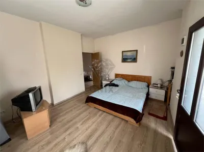 Casa 5 camere Sinaia, P+1, teren 400 mp, 2 fronturi stradale, ideal pensiune - foto 15