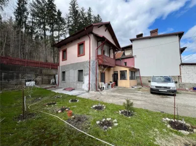Casa 5 camere Sinaia, P+1, teren 400 mp, 2 fronturi stradale, ideal pensiune - foto 17