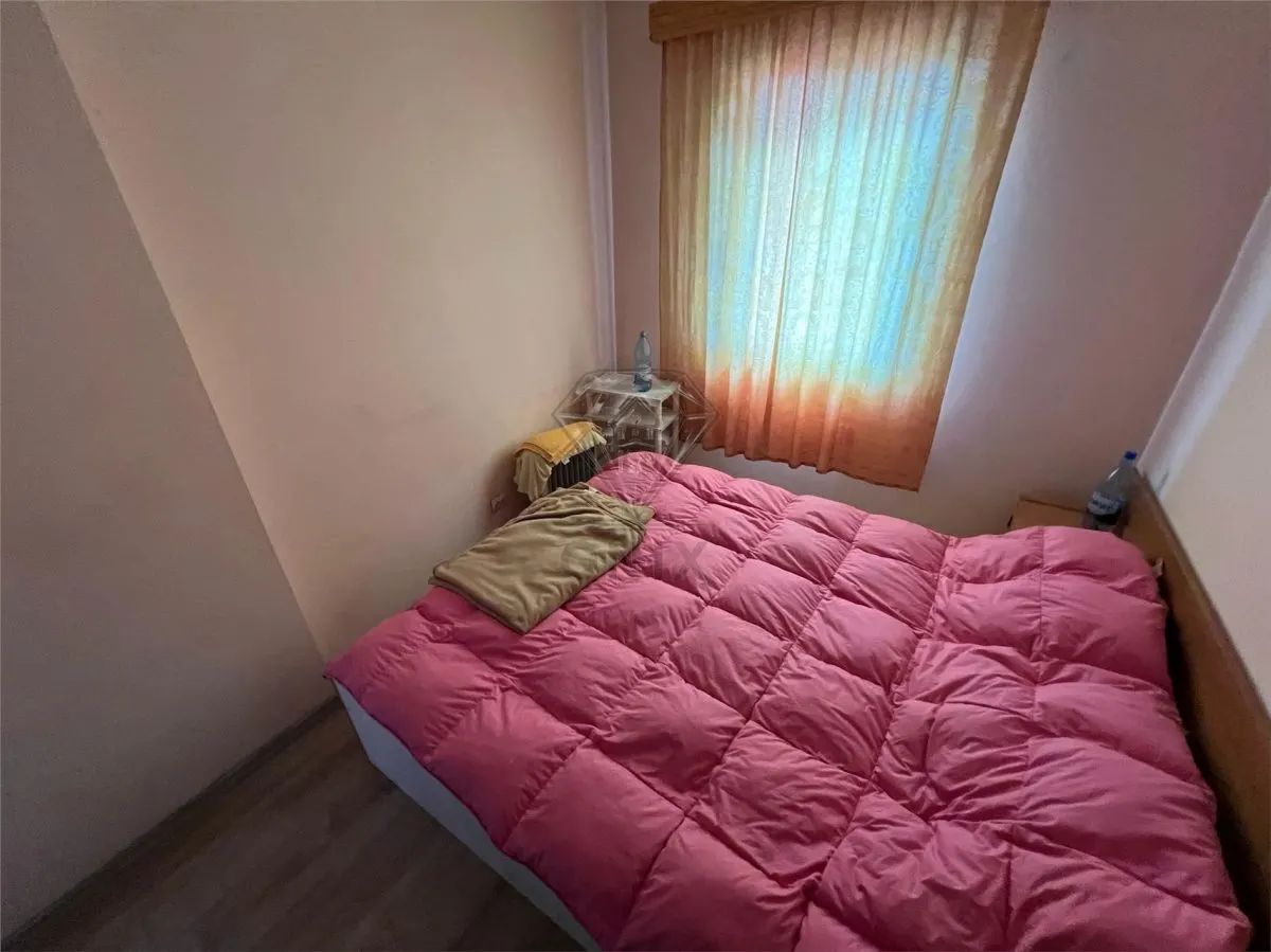 Casa 5 camere Sinaia, P+1, teren 400 mp, 2 fronturi stradale, ideal pensiune - foto 3