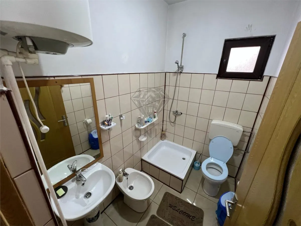 Casa 5 camere Sinaia, P+1, teren 400 mp, 2 fronturi stradale, ideal pensiune - foto 6