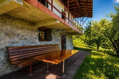 Vila deosebita cu 7 camere si 5 bai, 4290 mp teren, vedere panoramica – Valea Doftanei - Valea Doftanei