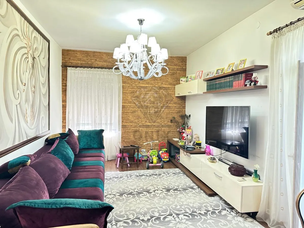 Apartament tip penthouse zona Jetoil Ploiesti - foto 1