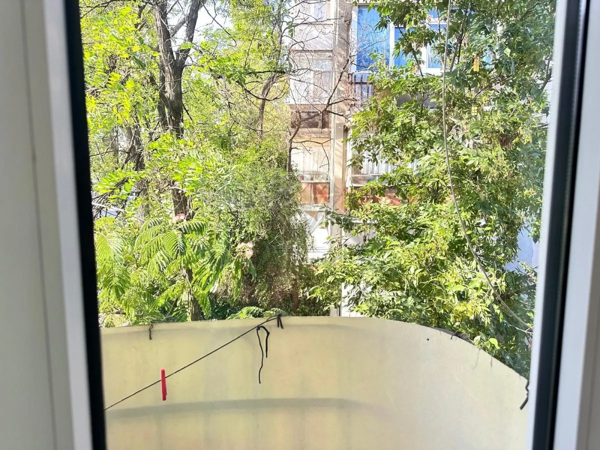 Apartament tip penthouse zona Jetoil Ploiesti - foto 12