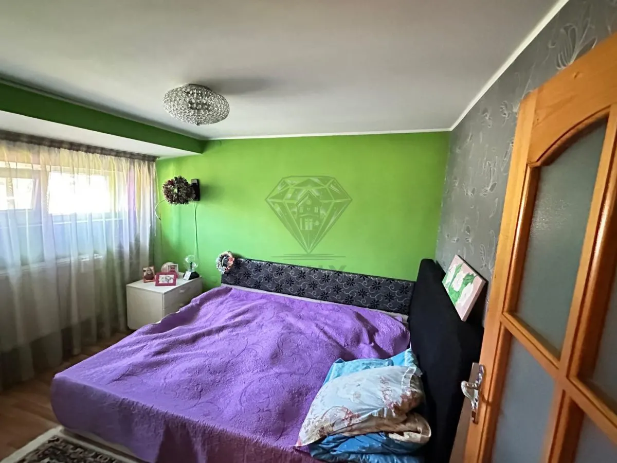 Apartament tip penthouse zona Jetoil Ploiesti - foto 15