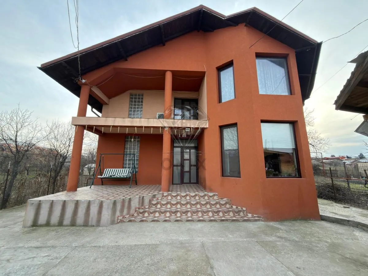 CASA STREJNICU 5 CAMERE - foto 1