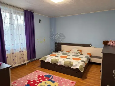 CASA STREJNICU 5 CAMERE - foto 3