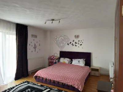 CASA STREJNICU 5 CAMERE - foto 6