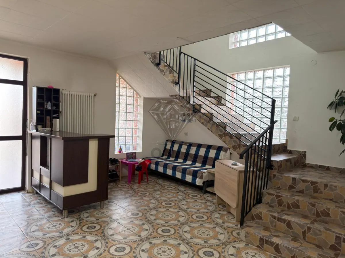 CASA STREJNICU 5 CAMERE - foto 10