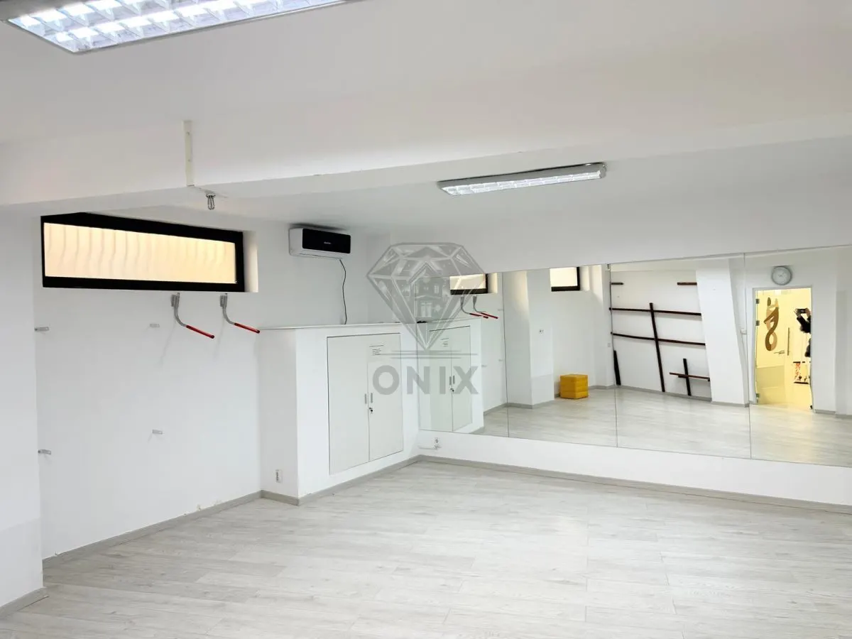 Spatiu Comercial Ultramodern Ploiesti - foto 3