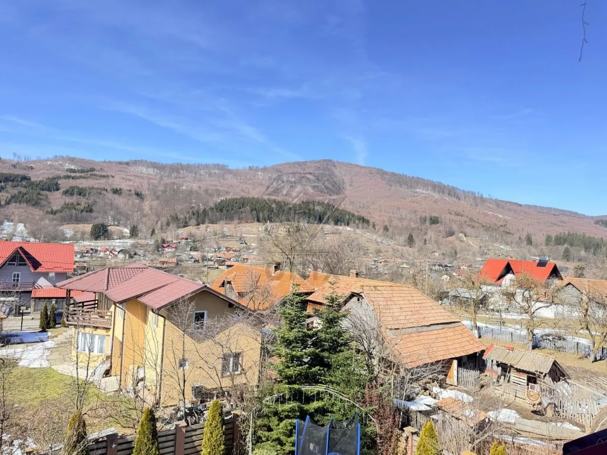 Vila Lux Valea Doftanei | 8 Camere | Structura Antiseismica - foto 2