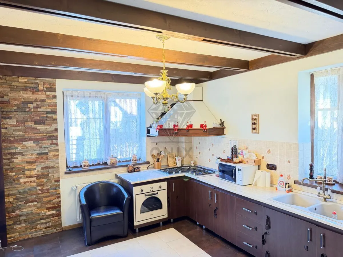 Vila Lux Valea Doftanei | 8 Camere | Structura Antiseismica - foto 7