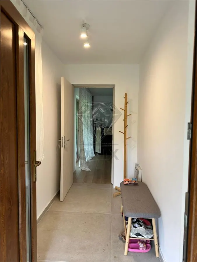 Casa P+M renovata 2025, 111 mp, 3.029 mp teren, Drajna de Sus - foto 2