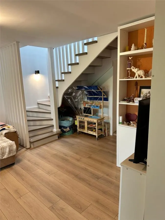 Casa P+M renovata 2025, 111 mp, 3.029 mp teren, Drajna de Sus - foto 3