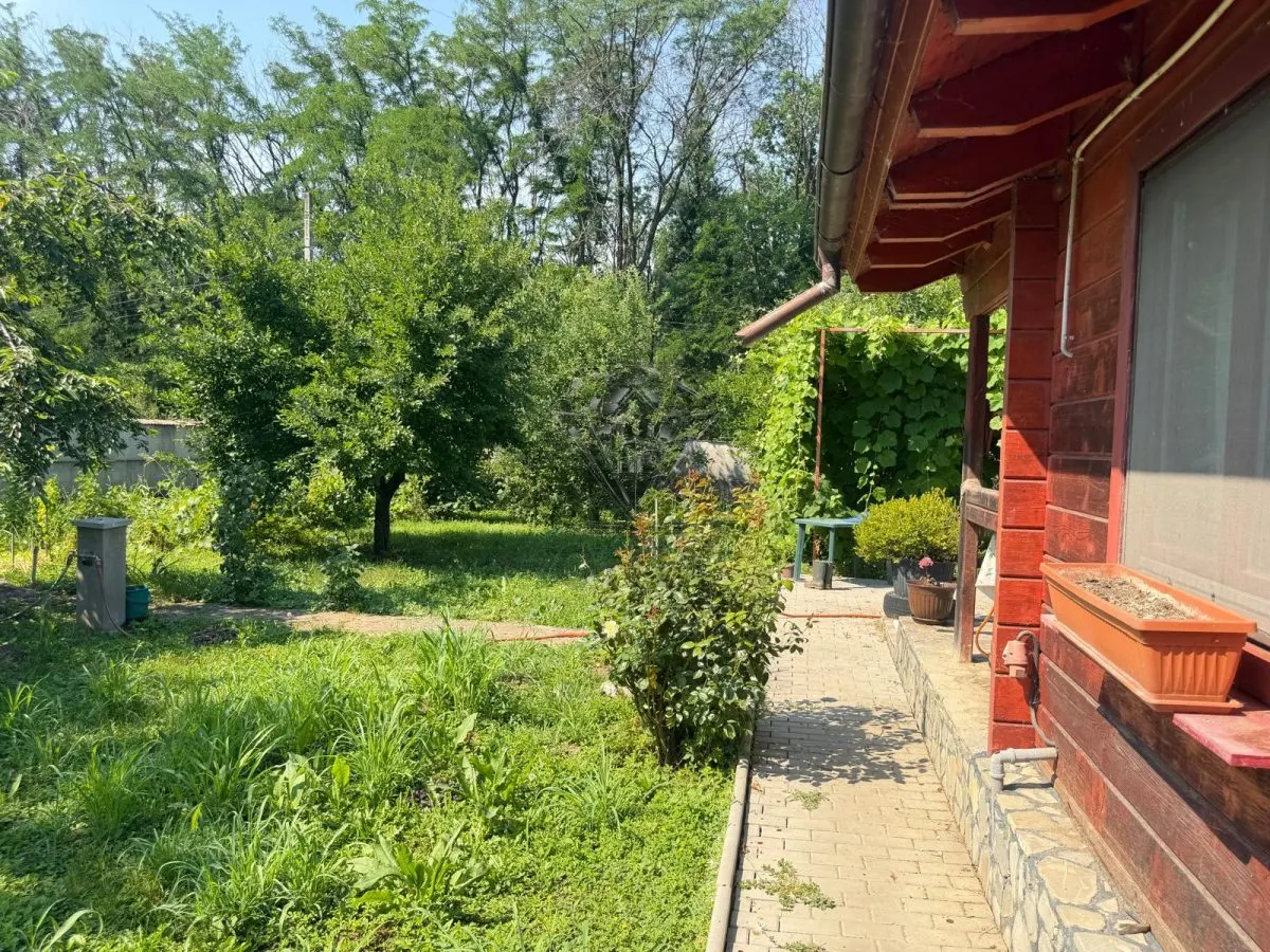 Casa din lemn masiv | 3 camere | Teren 5.000mp -Berceni Prahova - foto 12