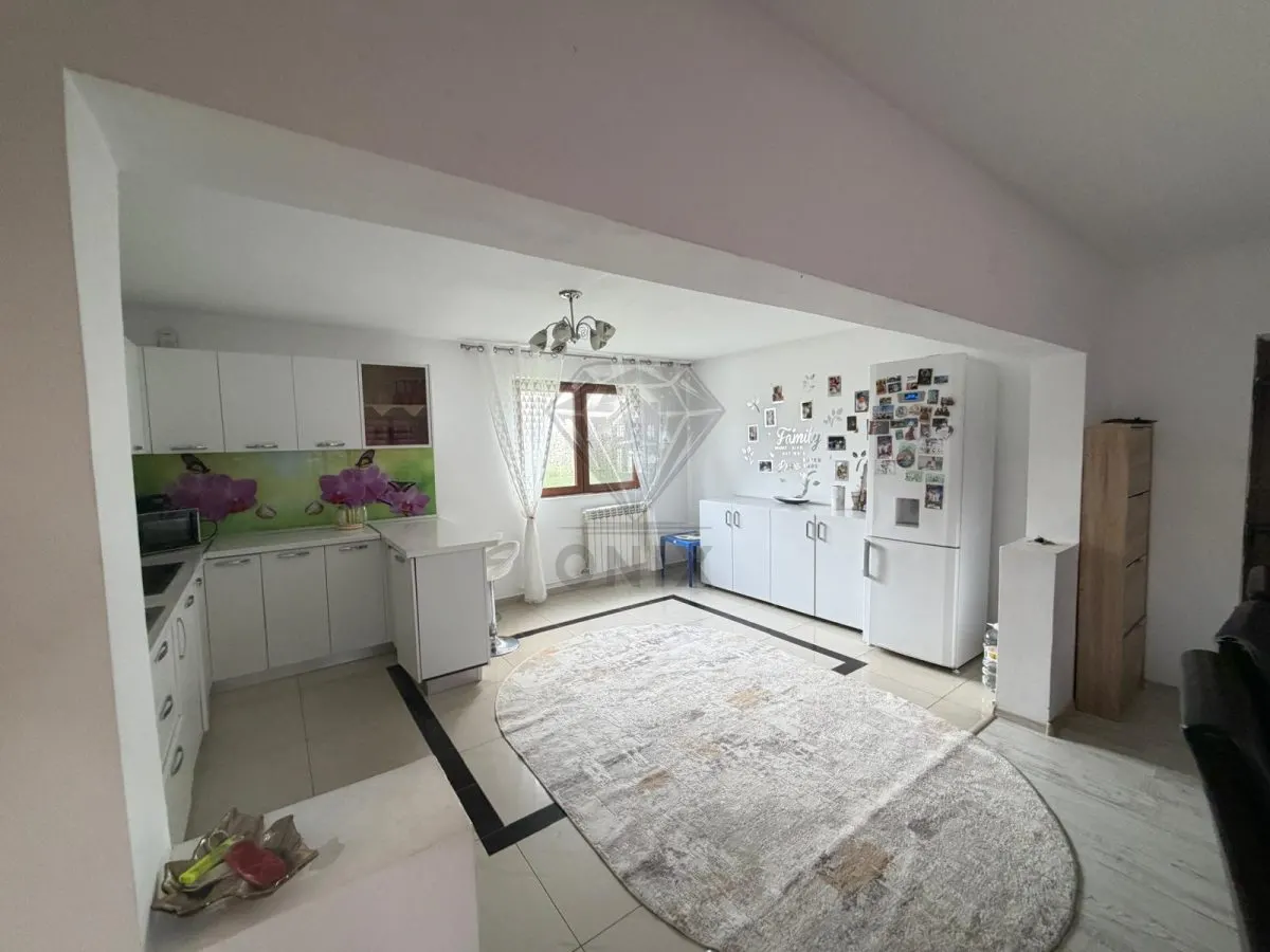Vanzare Casa Strejnicu, 2 Intrari Separate, Mobilata - foto 11