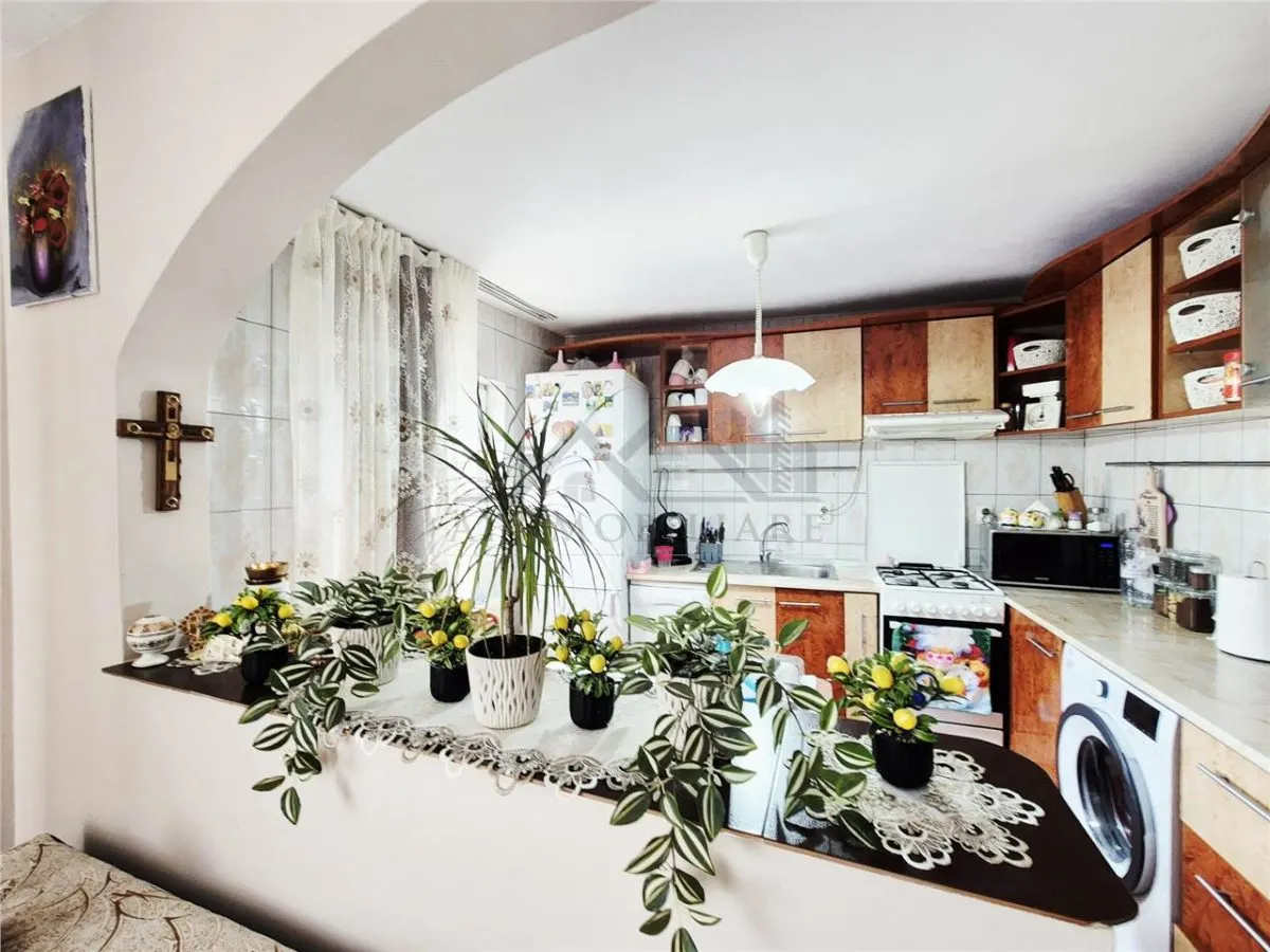 Casa de vanzare in Goruni-Tomesti - foto 2