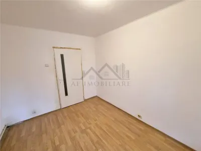 Apartament cu 3 camere de vanzare - foto 6