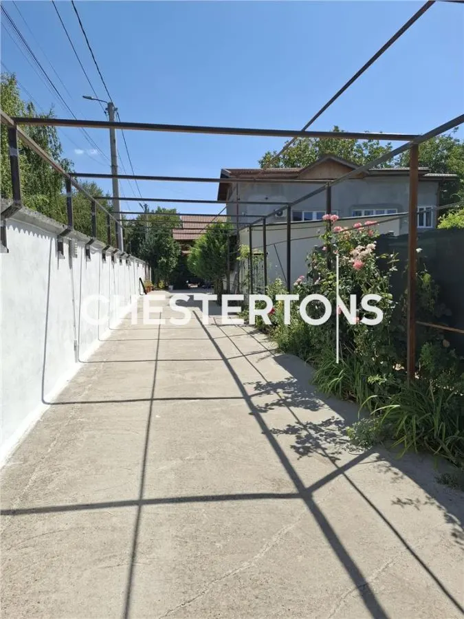 Rez-de-chaussée Villa Appartement à Louer | Otopeni | Cour Généreuse | Accès Sécurisé - foto 14
