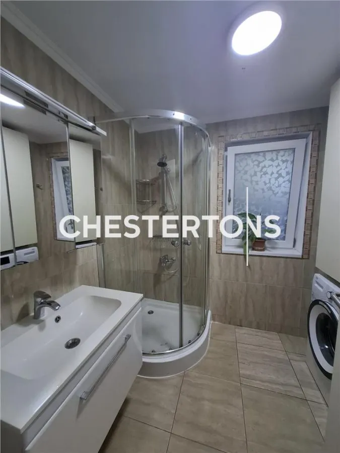 Rez-de-chaussée Villa Appartement à Louer | Otopeni | Cour Généreuse | Accès Sécurisé - foto 8