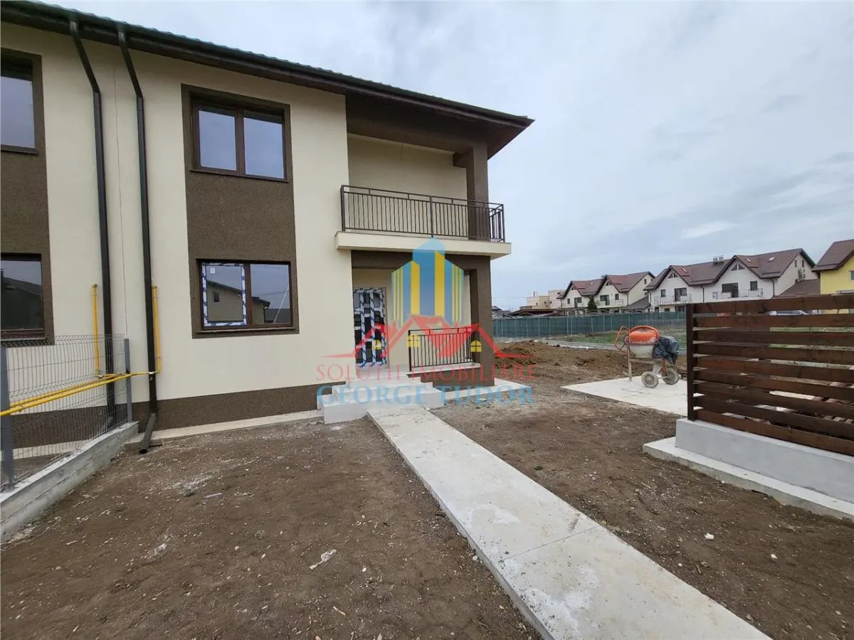 Vente Villa Duplex à Ciorogarla – Commission 0% - foto 1