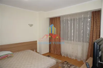Inchiriere 2 camere decomandat Apusului Residence - foto 4